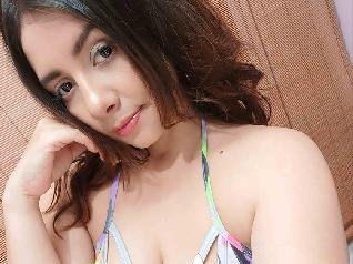 Manuela Pico - I love to play online games :P - Hello, I am a colombian girl who loves to have fun and make new friends, I like to to parties and take some beers, want to join me?