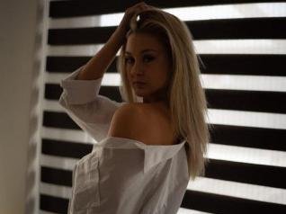 NatalliaStarrr - Swimming, singing, have fun in my life - I am a sensual, playful, dirtymind girl, are you my nother half?